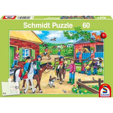 Schmidt puzzel Holiday at the Stables - 60 stukjes